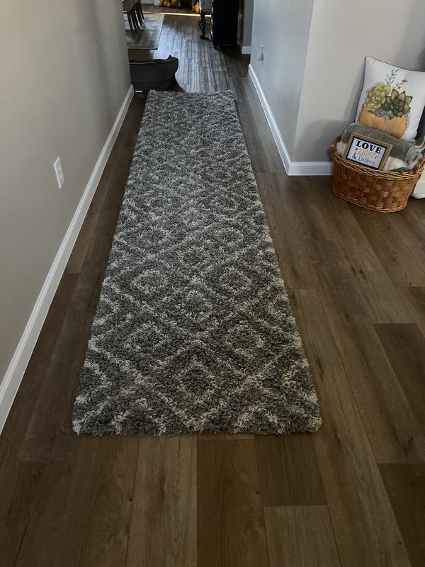 Customer photo for review titled "Lattice Shag Runner Rig 2’7x12’"