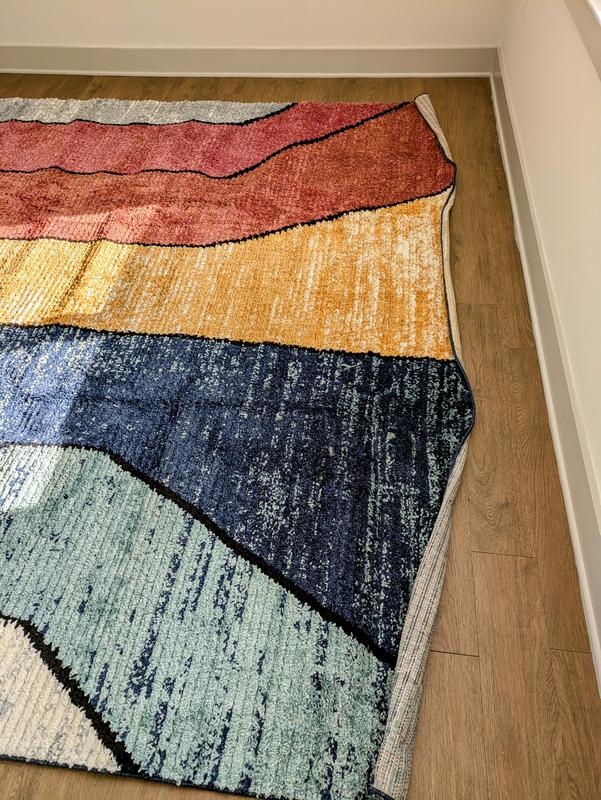 Customer photo for review titled "Cute design but off-gassing cheaply manufactured"