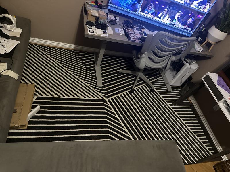 Customer photo for review titled "Not at all like the photos…"