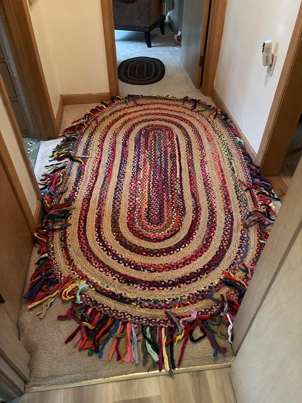 Customer photo for review titled "Jailed rug"