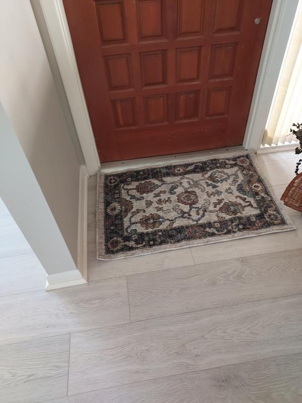 Customer photo for review titled "Great rugs"