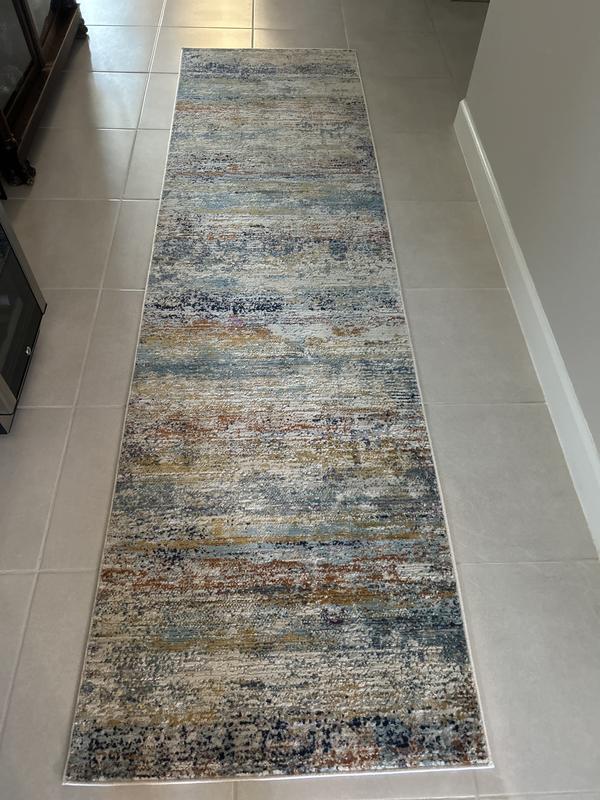Customer photo for review titled "Super hallway runner"