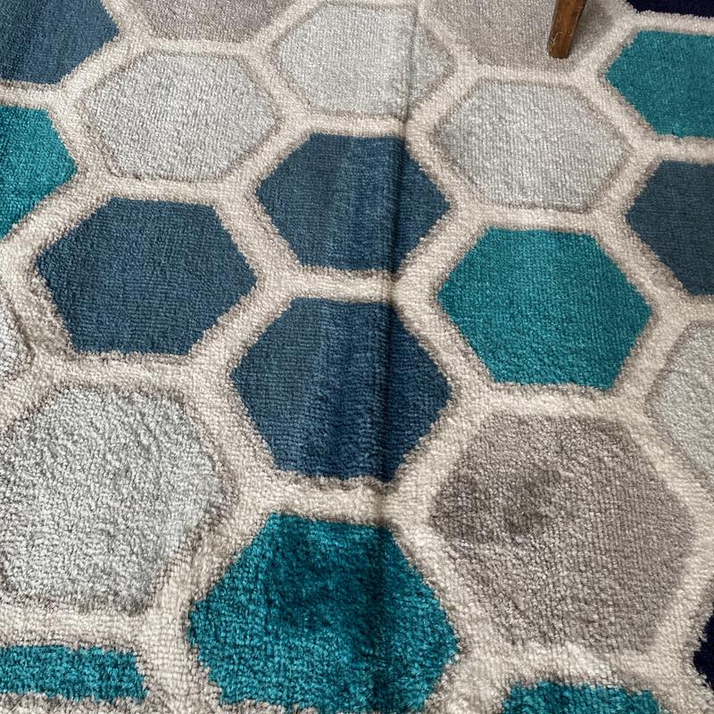 Customer photo for review titled "Hard crease"