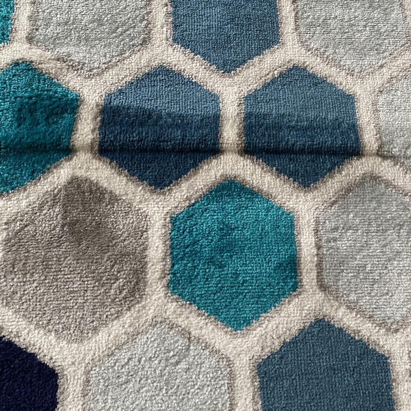 Customer photo for review titled "Hard crease"