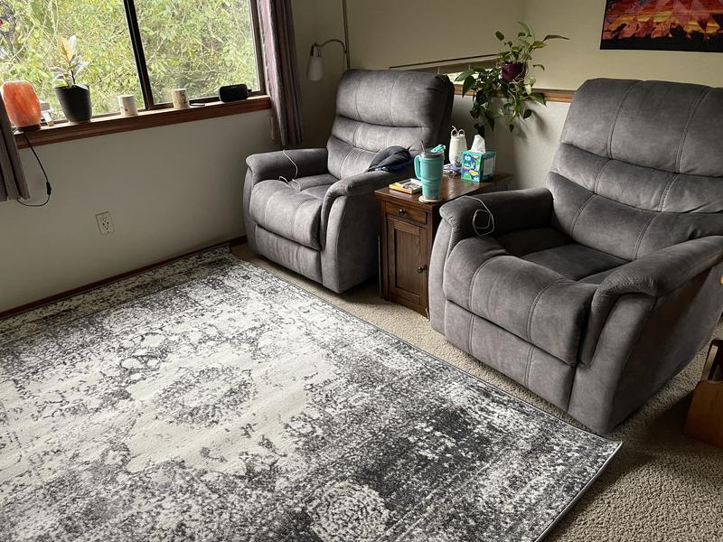 Customer photo for review titled "Great rug for a great price!"