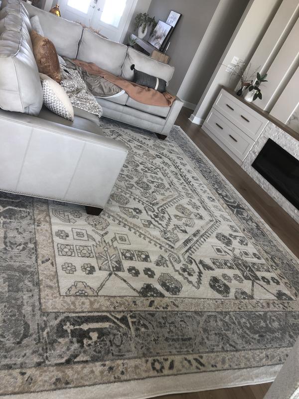 Customer photo for review titled "Awesome Aurelia Rug"