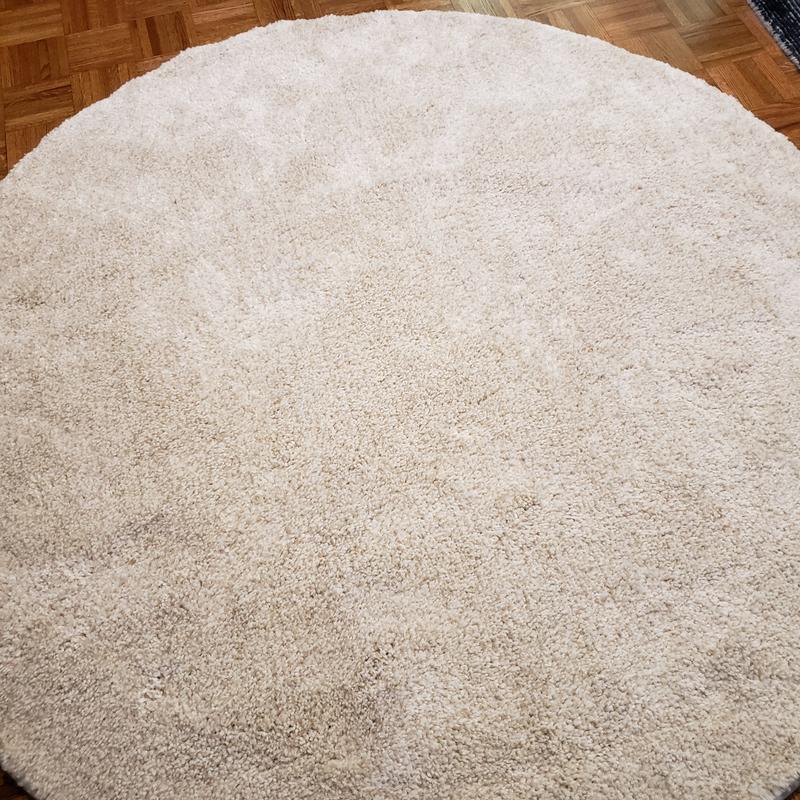 Customer photo for review titled "Nice rug"