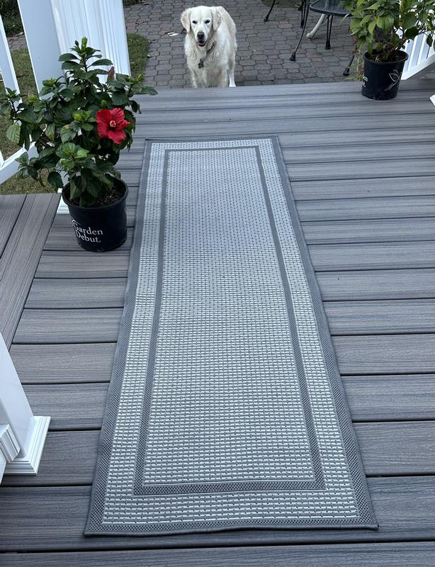 Customer photo for review titled "Beautiful rug!"