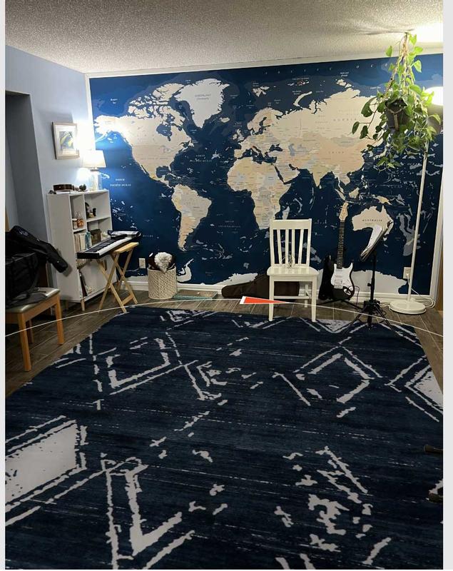 Customer photo for review titled "Color is not navy - it is barely even blue."