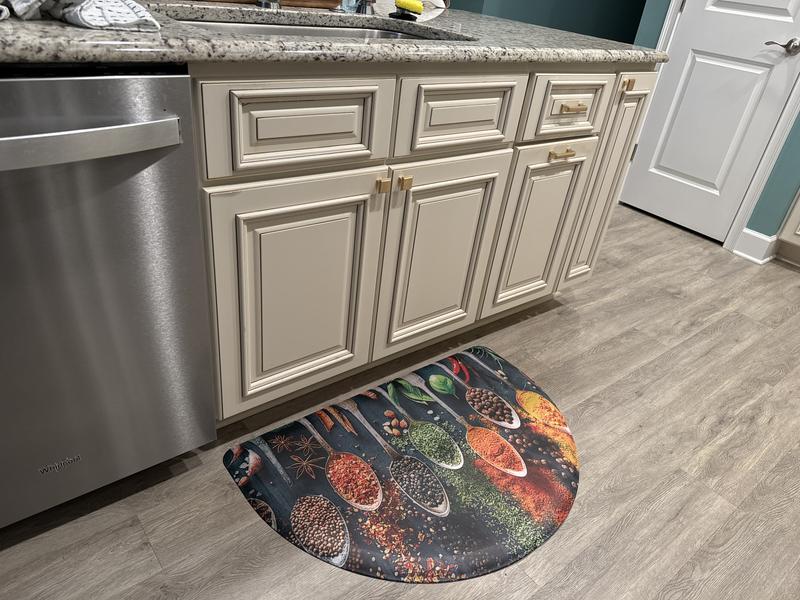 Customer photo for review titled "Squishy spice mat"