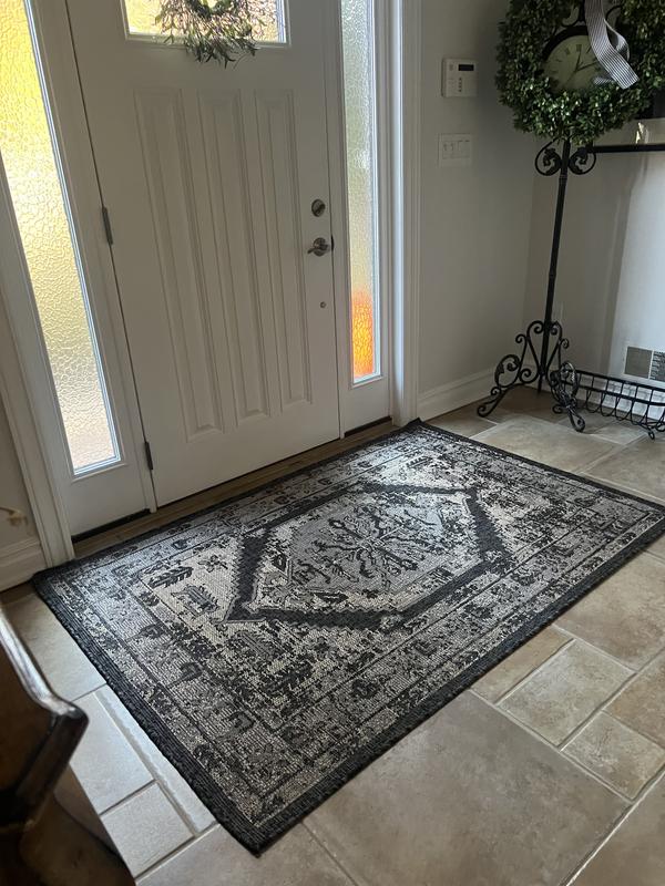 Customer photo for review titled "Perfect Entrance"