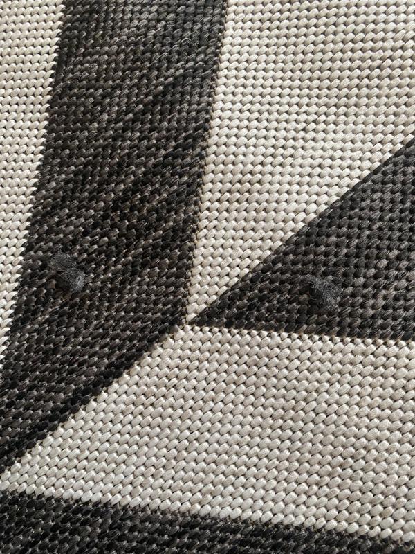 Customer photo for review titled "Jill Zarin rug"