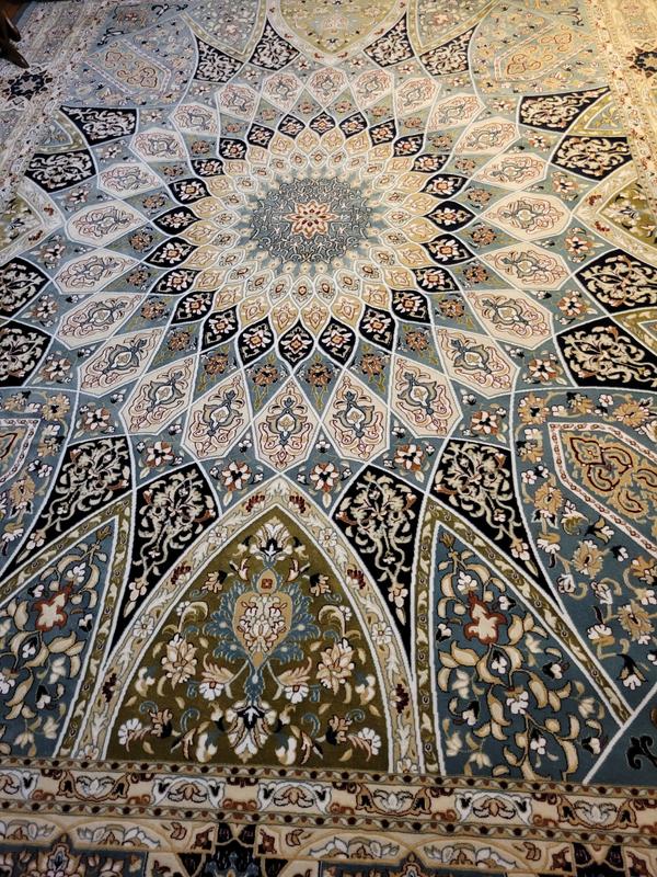 Customer photo for review titled "Great quality great pricing and very attractive"