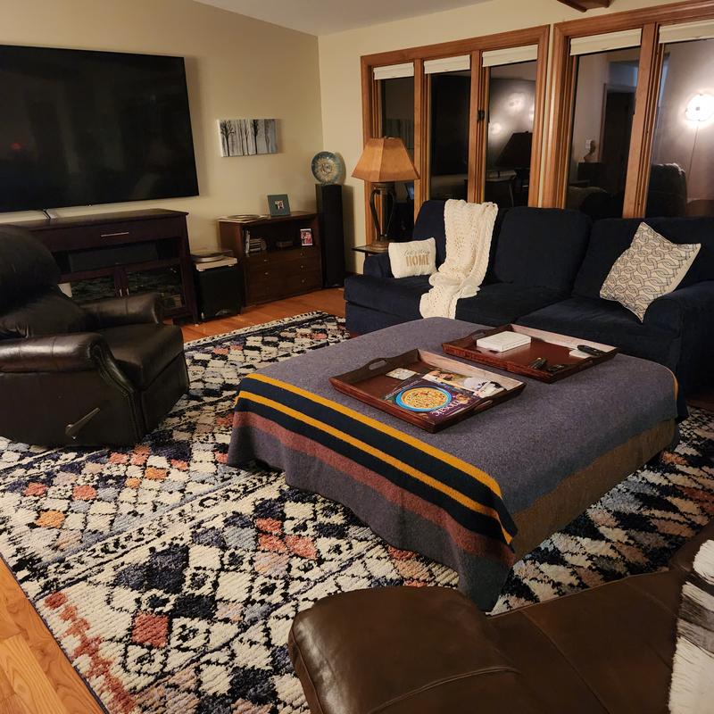 Customer photo for review titled "Looks and feels nice underfoot"