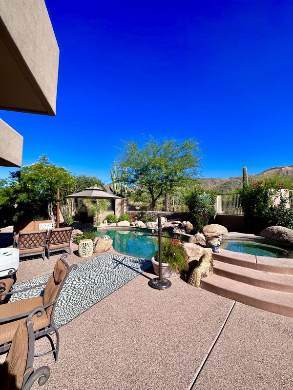 Customer photo for review titled "Excellent pool rug!"