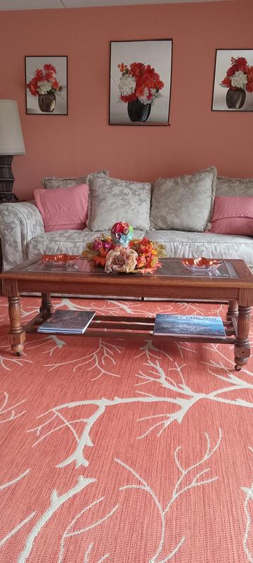 Customer photo for review titled "Happy floor"