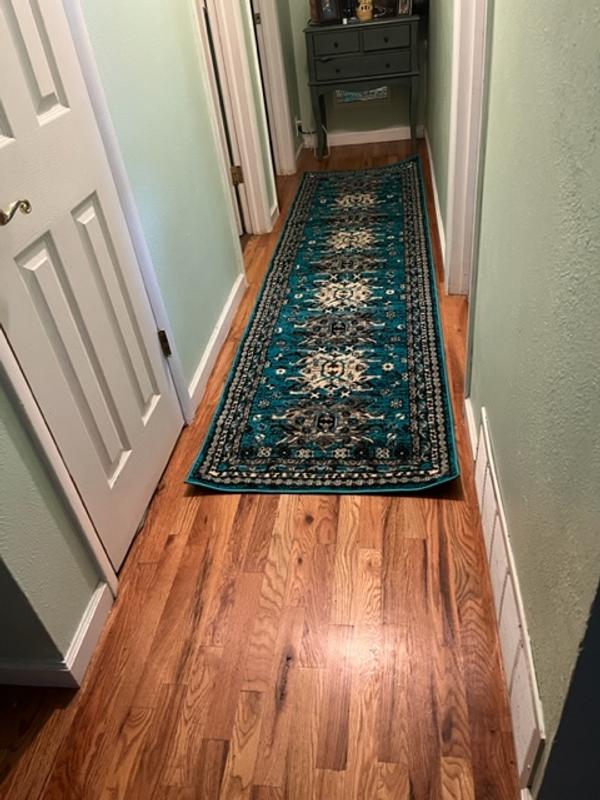 Customer photo for review titled "won't lay flat"