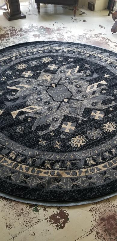 Customer photo for review titled "Large round rug"