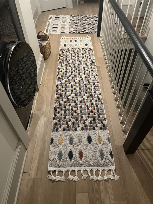 Customer photo for review titled "Nice rug!"