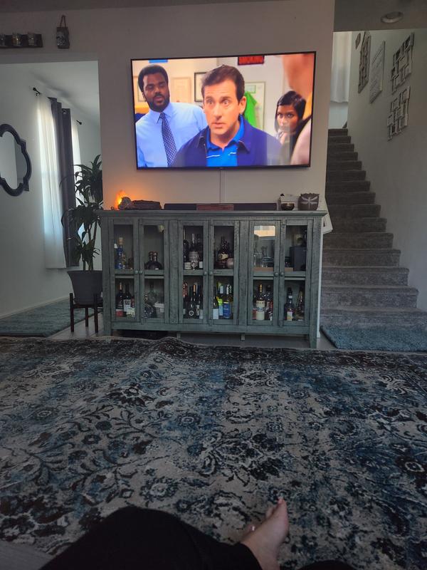 Customer photo for review titled "Nice rug but quality is poor."