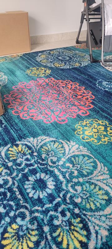 Customer photo for review titled "Perfect color pop!"