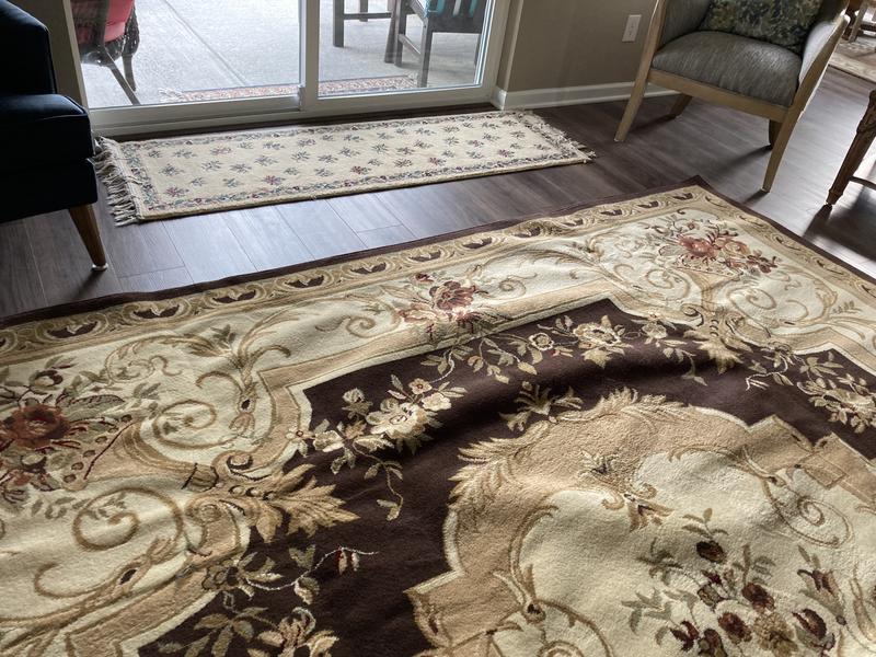 Customer photo for review titled "Chateau Rug 10x13"