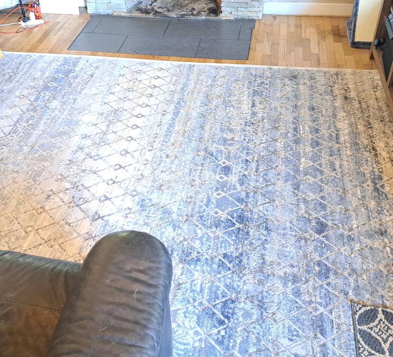 Customer photo for review titled "Colors not as pictured."