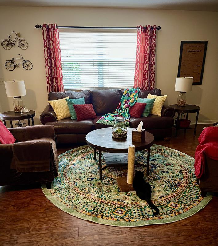 Customer photo for review titled "Lovely rug!"