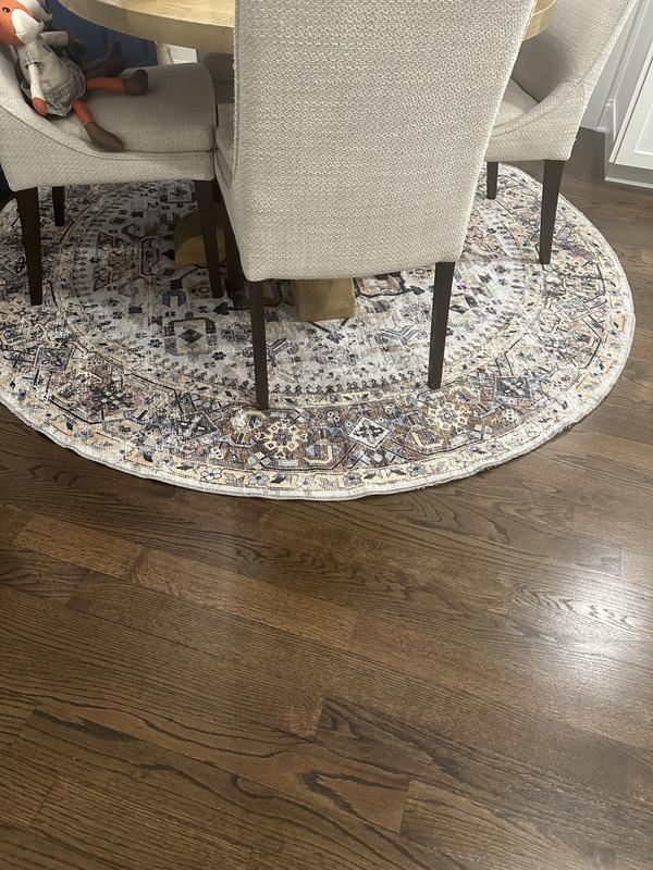 Customer photo for review titled "Absolutely beautiful rug"