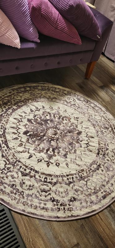 Customer photo for review titled "Soft and suttle"