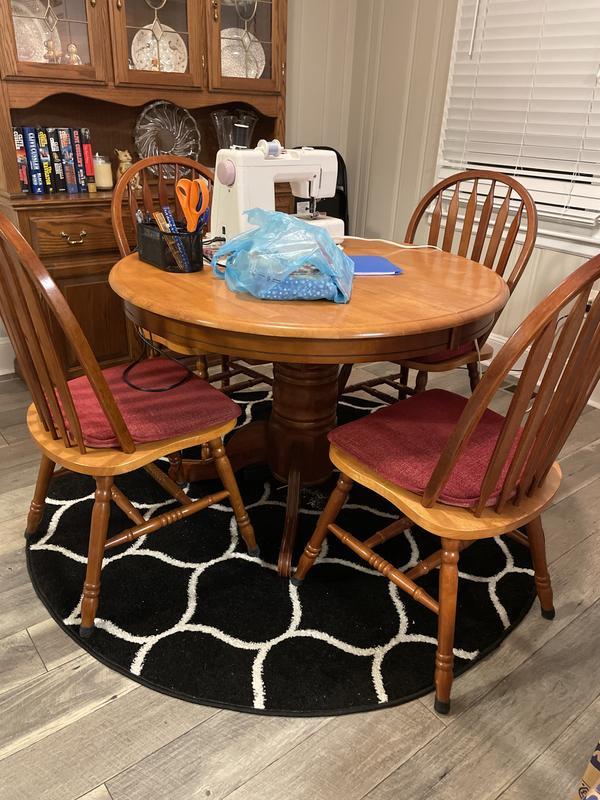 Customer photo for review titled "Great: quality b&w color trellis pattern"