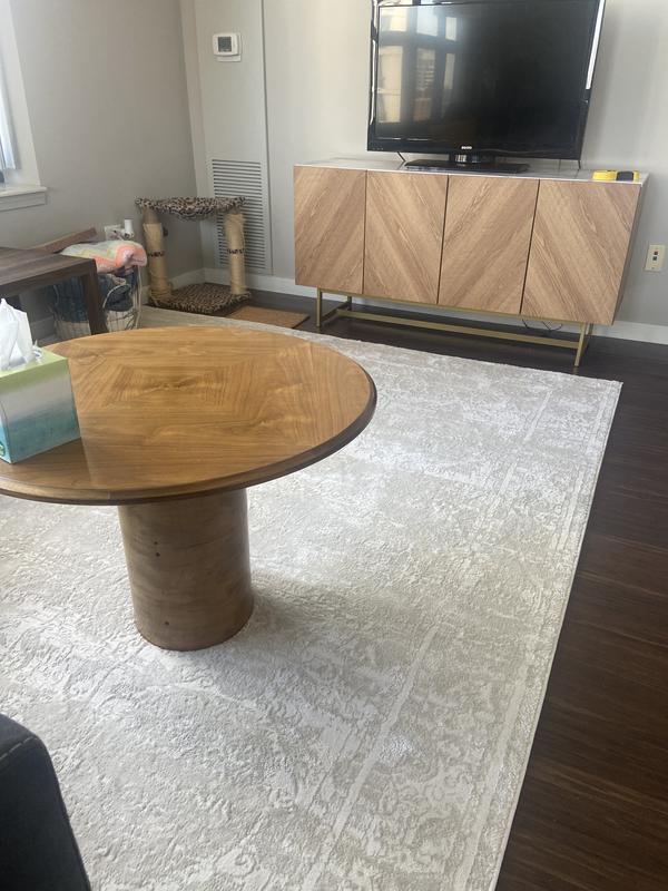 Customer photo for review titled "Good rug website could make design clearer."