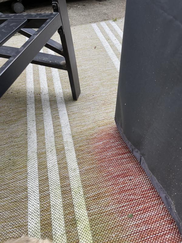 Customer photo for review titled "Fades so fast!!!"