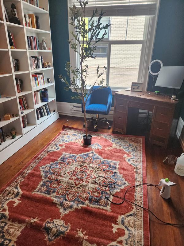 Customer photo for review titled "Perfect for the office"