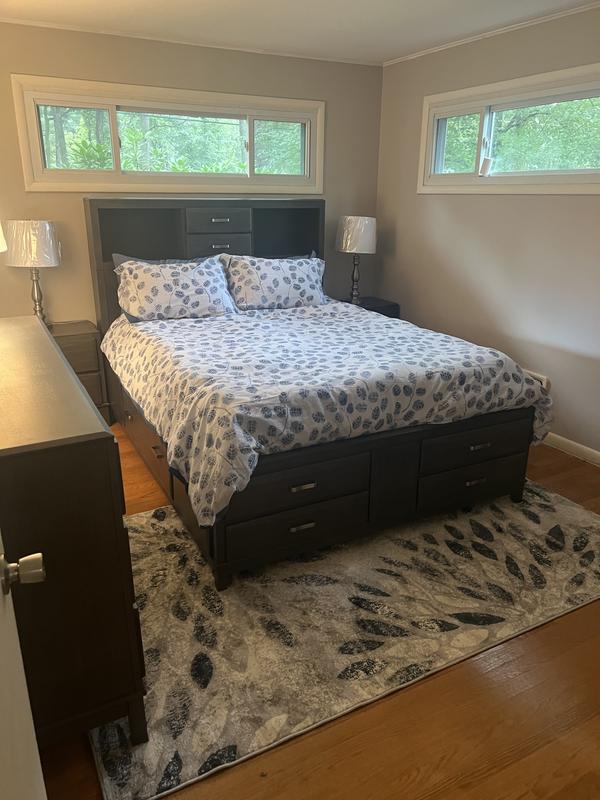 Customer photo for review titled "Love this rug! Great buy!"