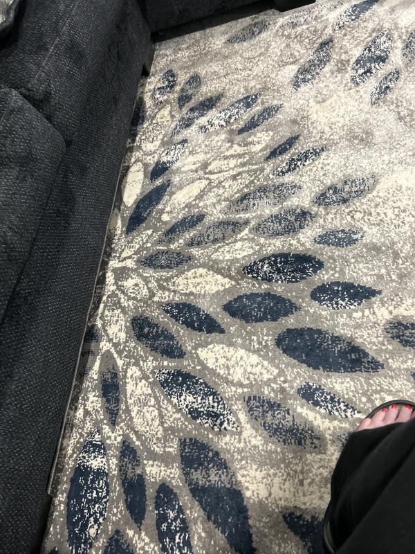 Customer photo for review titled "New rug"
