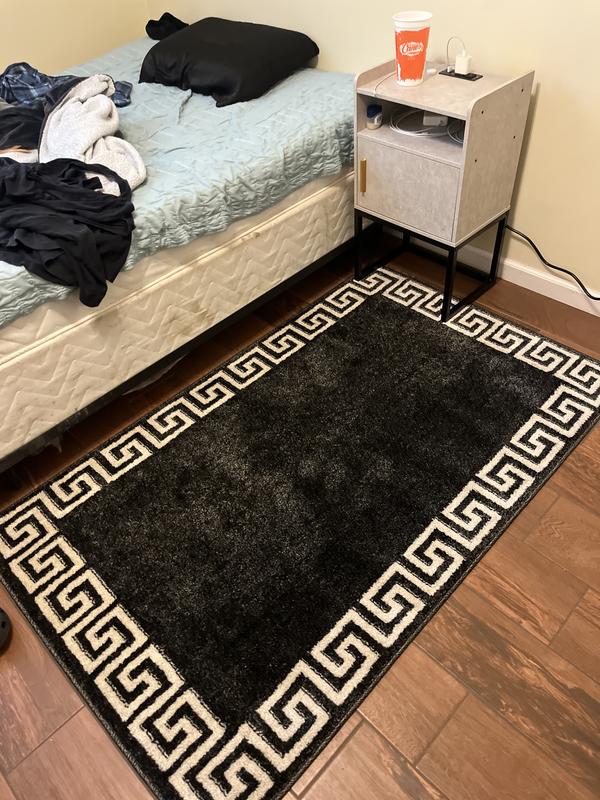 Customer photo for review titled "Good rug"