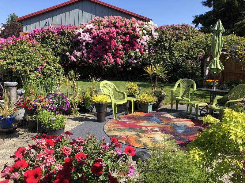 Customer photo for review titled "Bright and beautiful!"