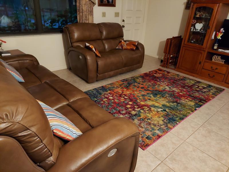 Customer photo for review titled "bright and colorful"