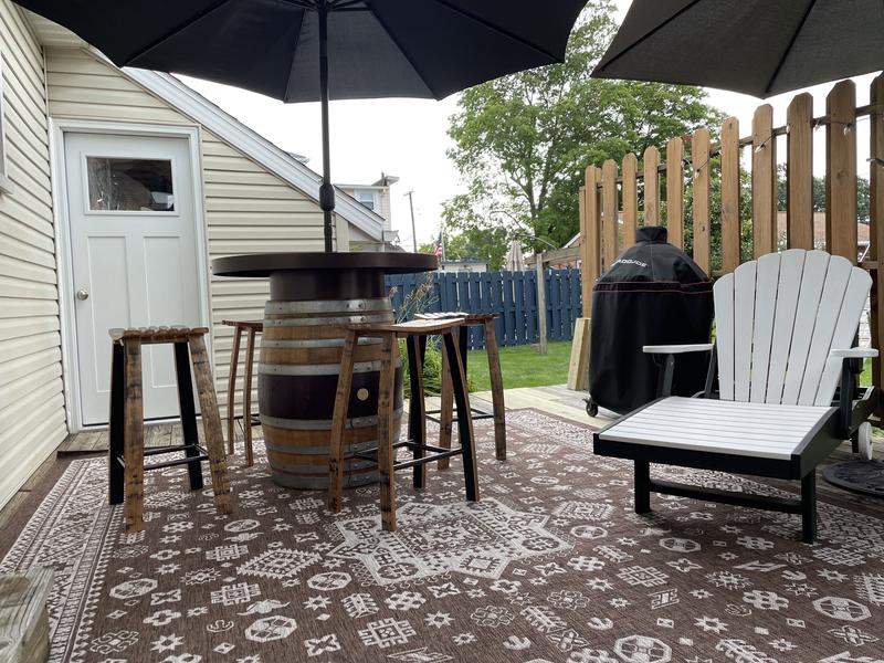 Customer photo for review titled "Great outdoor rug."