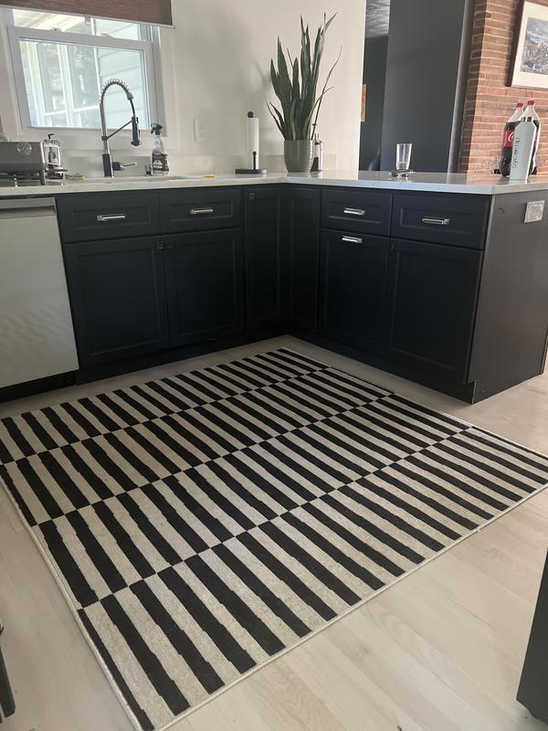 Customer photo for review titled "Great kitchen rug."