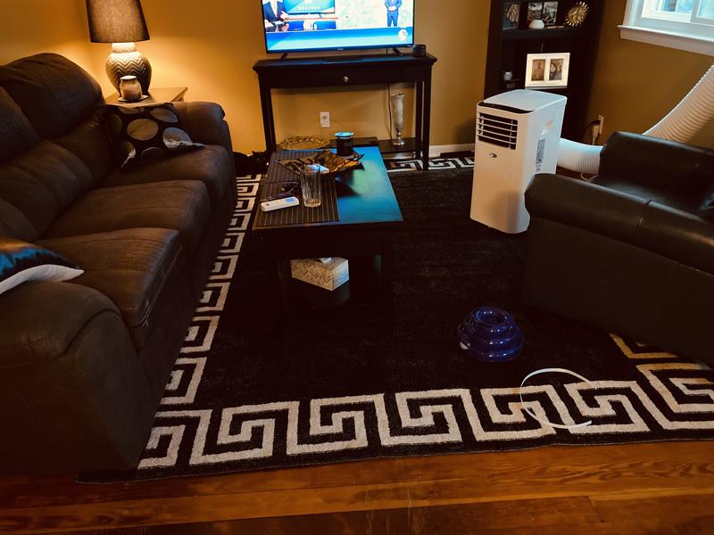 Customer photo for review titled "7x 10 Hera Rug"