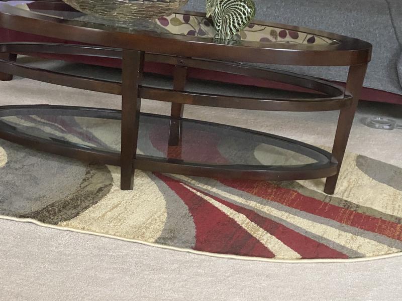 Customer photo for review titled "Oval abstract rug"