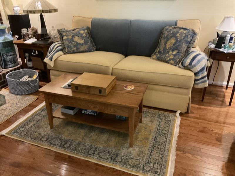 Customer photo for review titled "Nice blue and yellow rug"