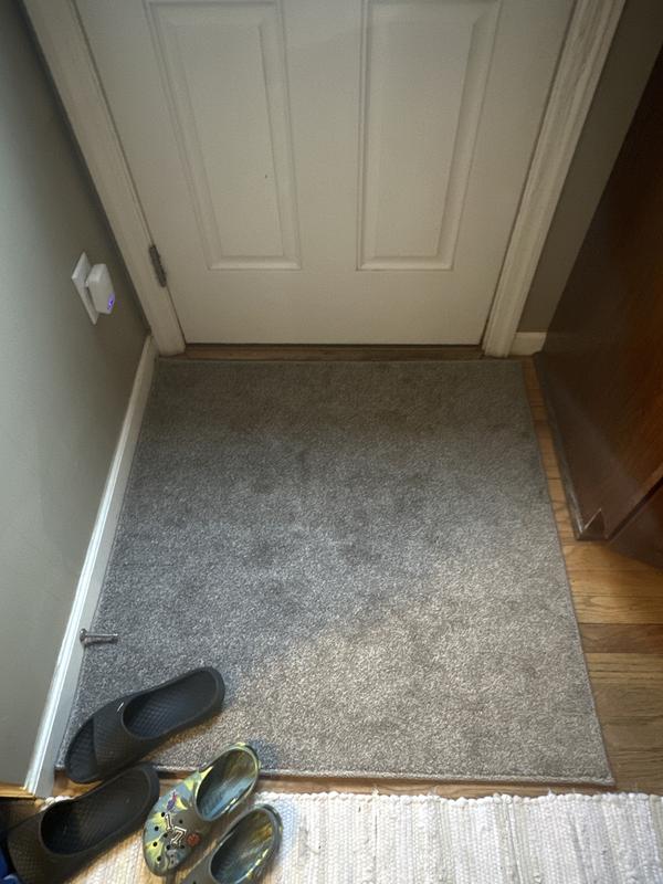 Customer photo for review titled "3x3 square rug"