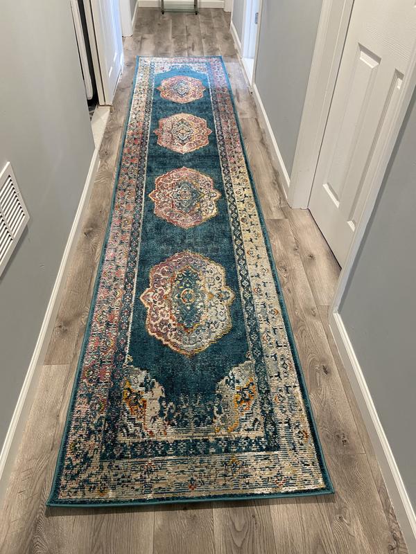 Customer photo for review titled "Teal Runner"