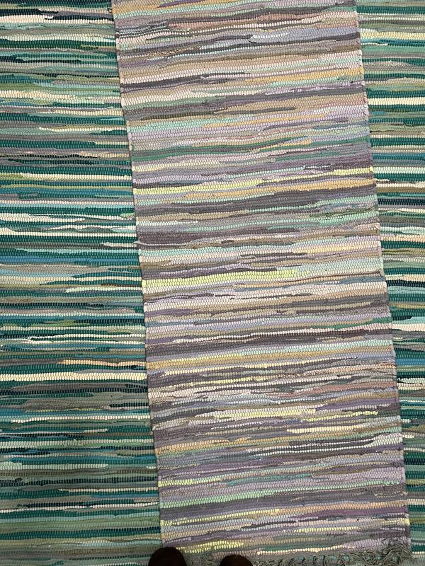 Customer photo for review titled "Big variations in color"