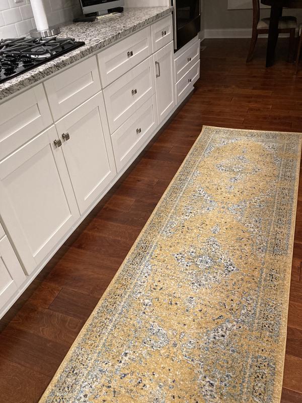 Customer photo for review titled "Great runner"