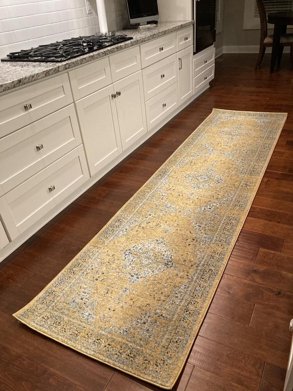 Customer photo for review titled "Great runner"