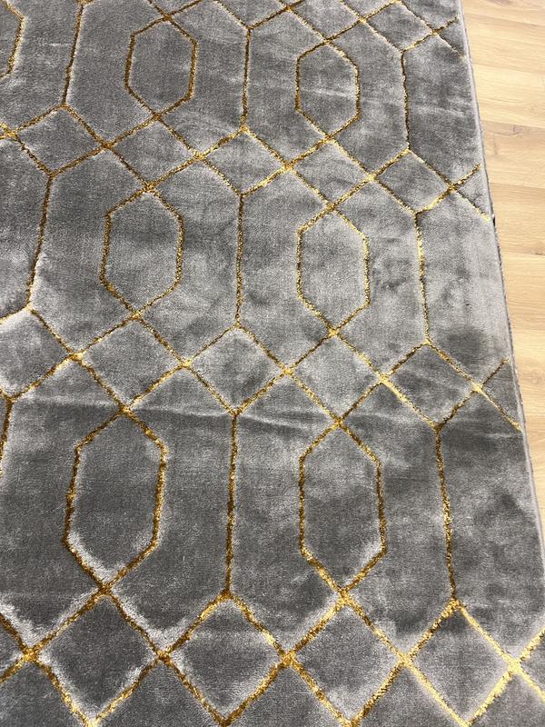 Customer photo for review titled "Meh"